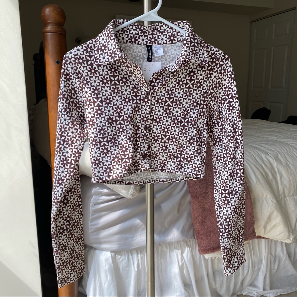 H&M Retro Floral 70s Button Down Crop Top, Size Small